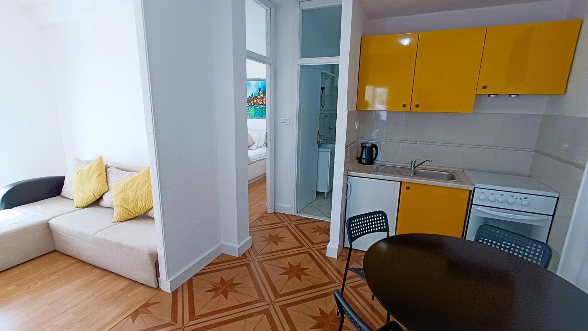 Apartments Ella มาคาร์สกา ภายนอก รูปภาพ