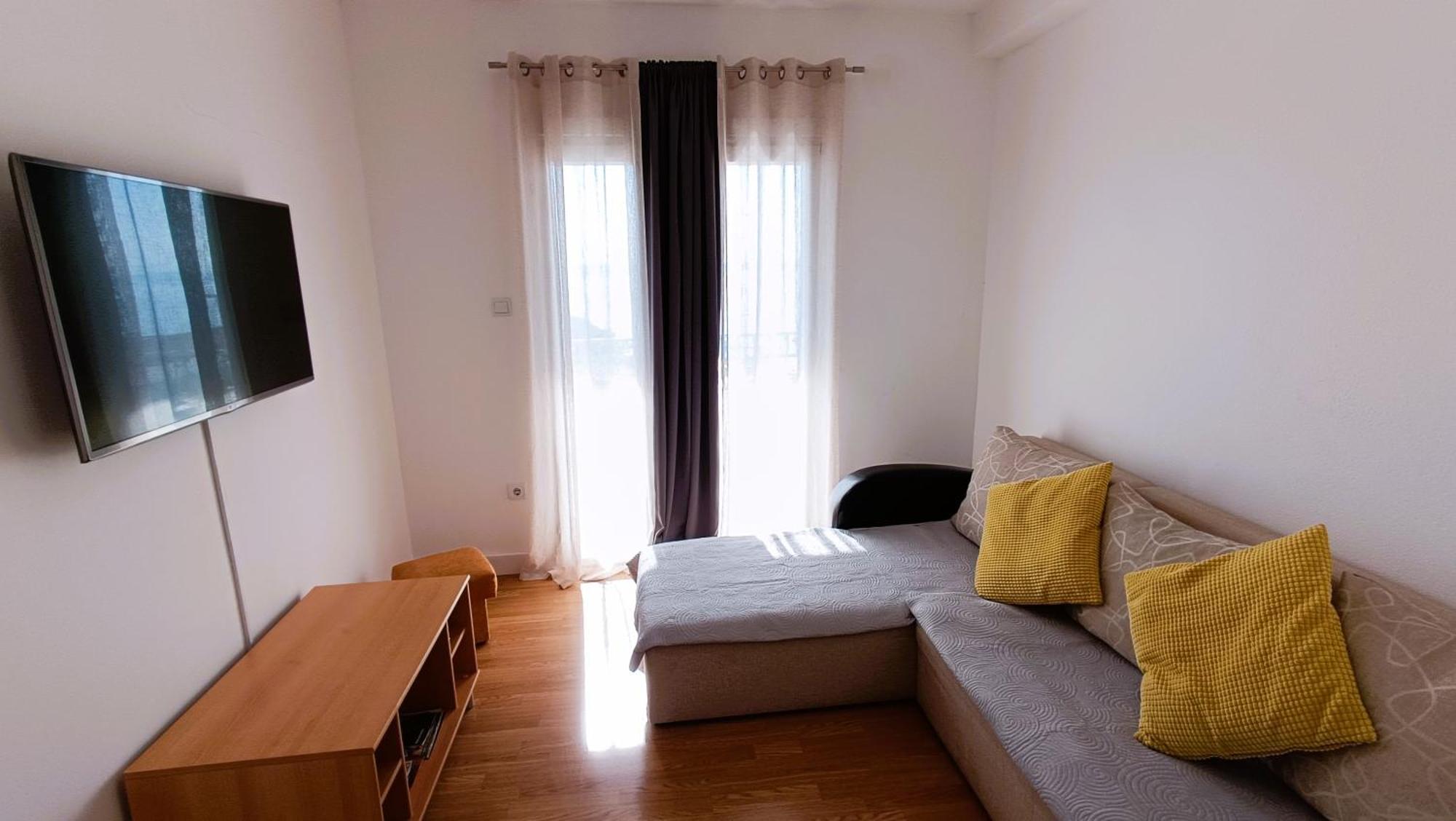 Apartments Ella มาคาร์สกา ภายนอก รูปภาพ