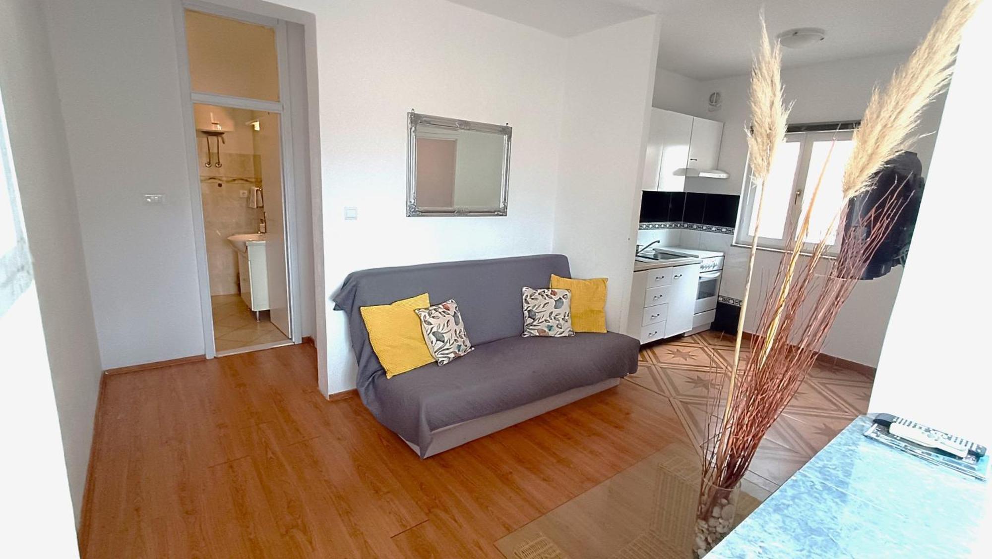 Apartments Ella มาคาร์สกา ภายนอก รูปภาพ
