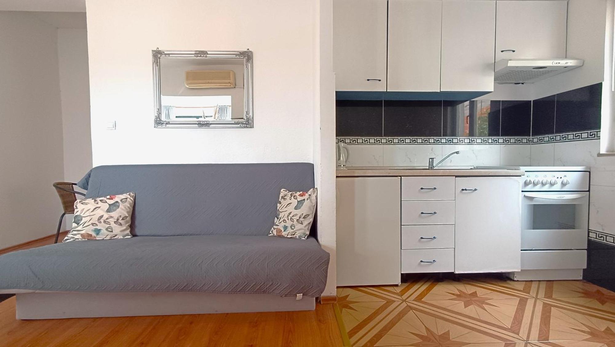 Apartments Ella มาคาร์สกา ภายนอก รูปภาพ