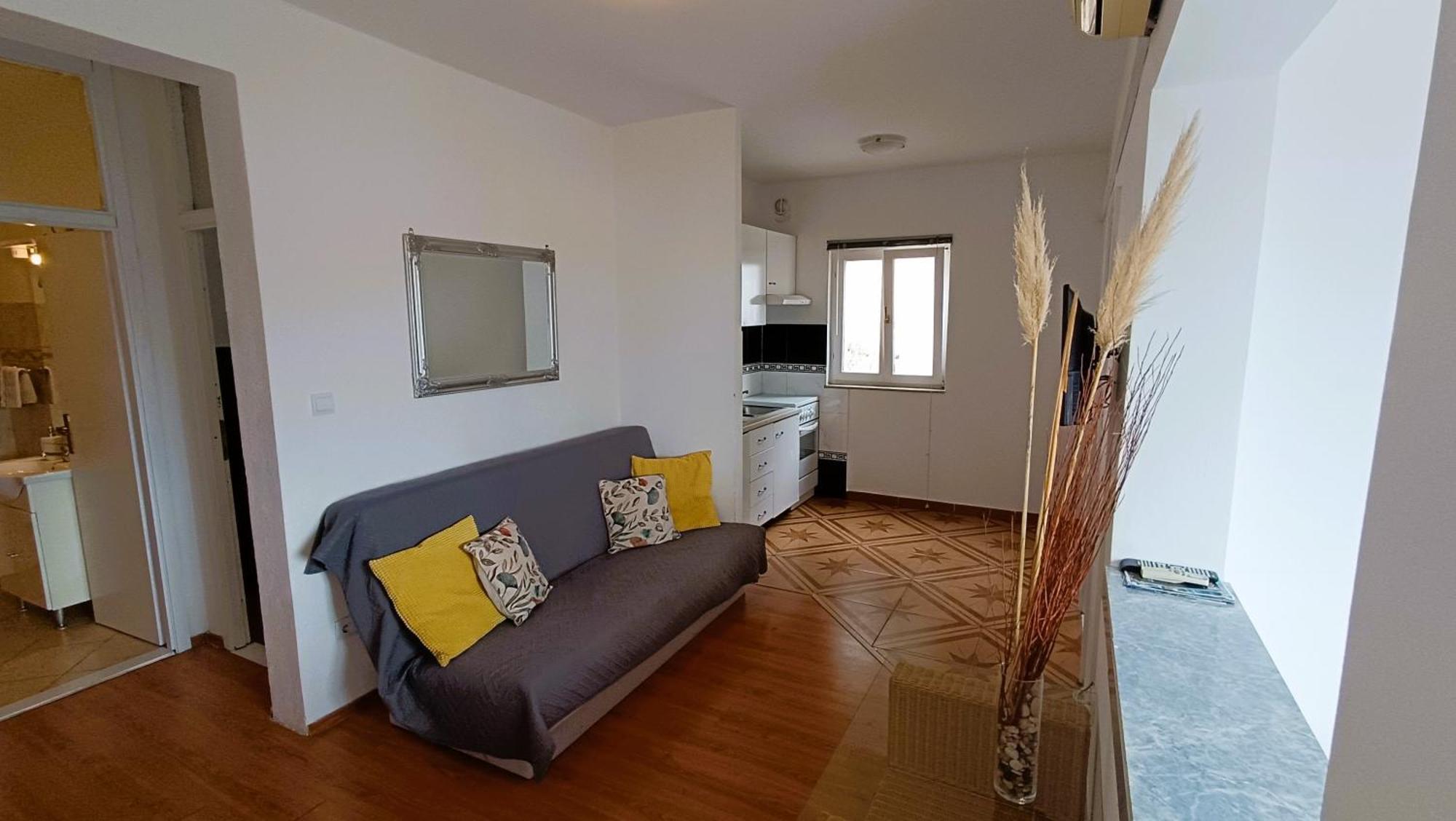 Apartments Ella มาคาร์สกา ภายนอก รูปภาพ